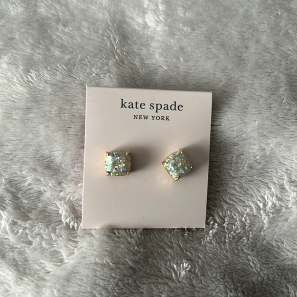 Kate Spade earrings. Never been worn. - Picture 1 of 1